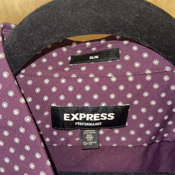 Express men’s Wrinkle-Resistant Everyday Performance Dress Shirt - Picture 5 of 5